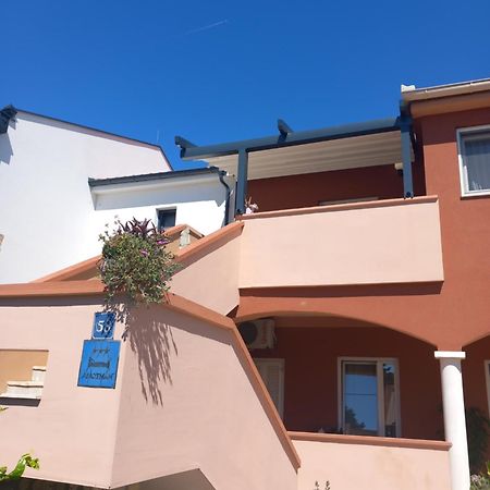 Apartman Ritta Biograd Na Moru Exteriér fotografie