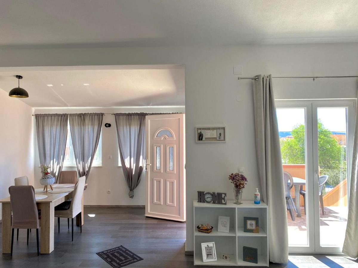 Apartman Ritta Biograd Na Moru Exteriér fotografie