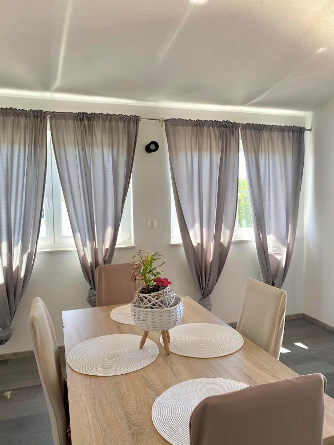 Apartman Ritta Biograd Na Moru Exteriér fotografie